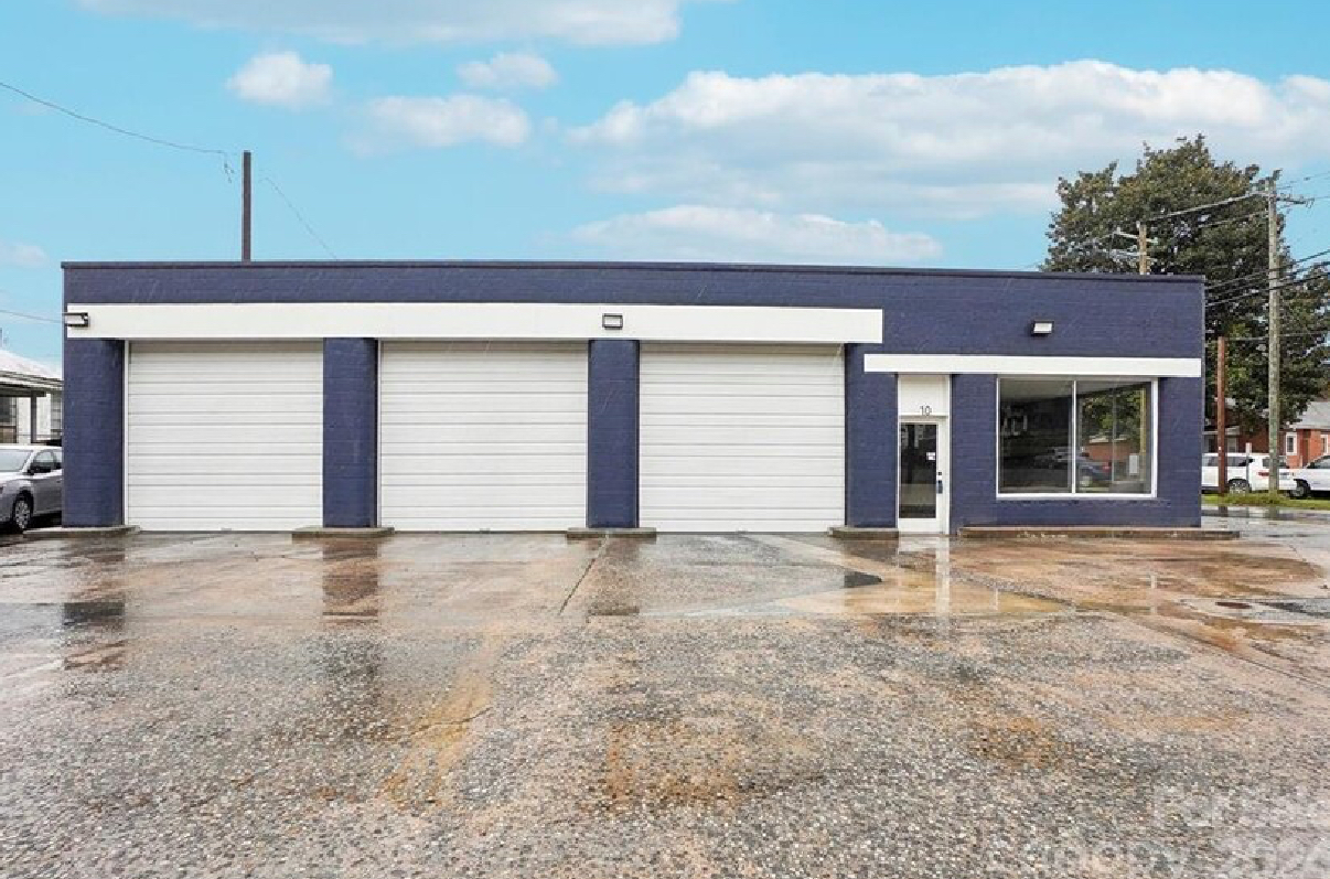 Sam Motors' building at 10 National Highway, Thomasville